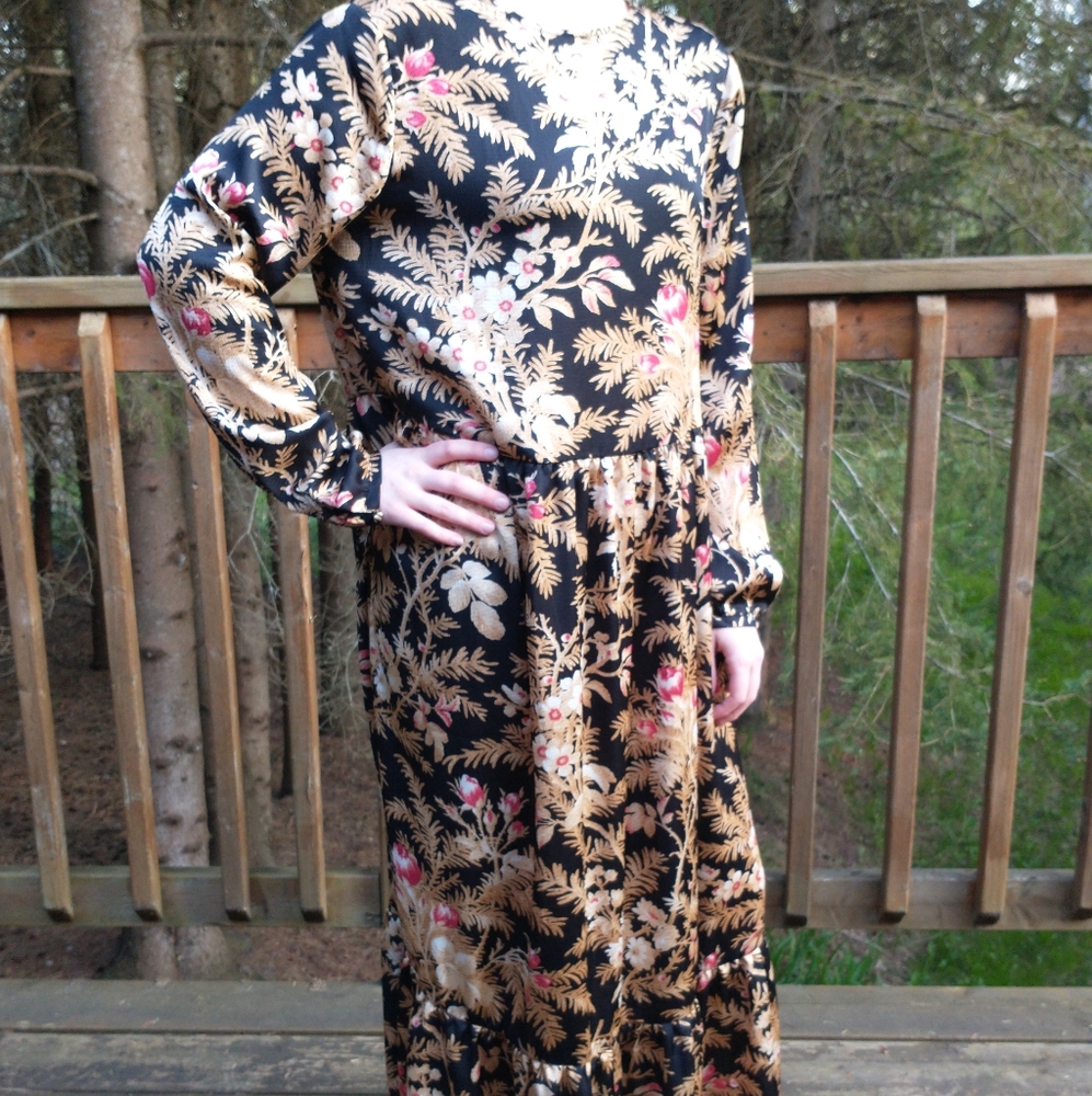 Vintage Look, H and M Maxi Dress